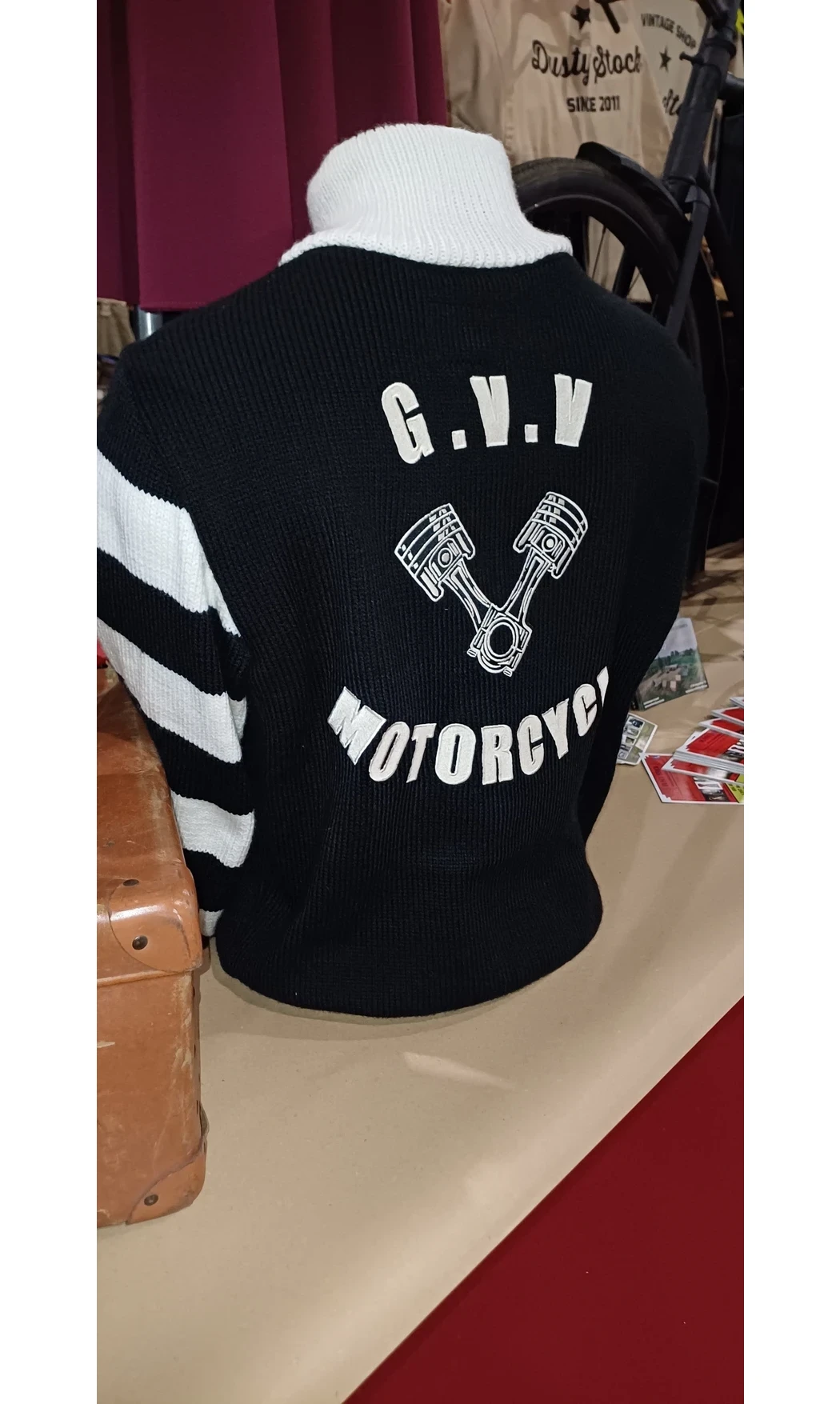 Racing Pull-over brodé GVV